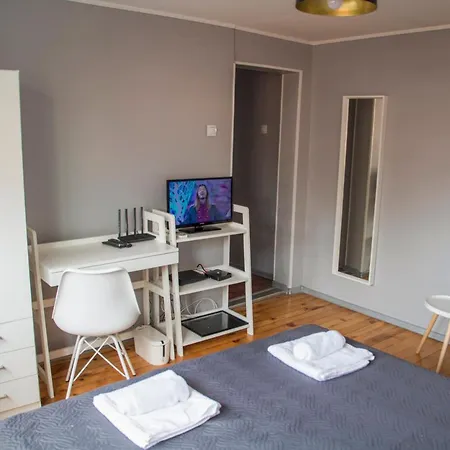 Apartment Lovely 1 Bedroom In The Center Of *